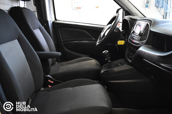 FIAT Doblò 1.4 T-Jet Natural Power PL-TN Cargo Maxi Lamierato SX